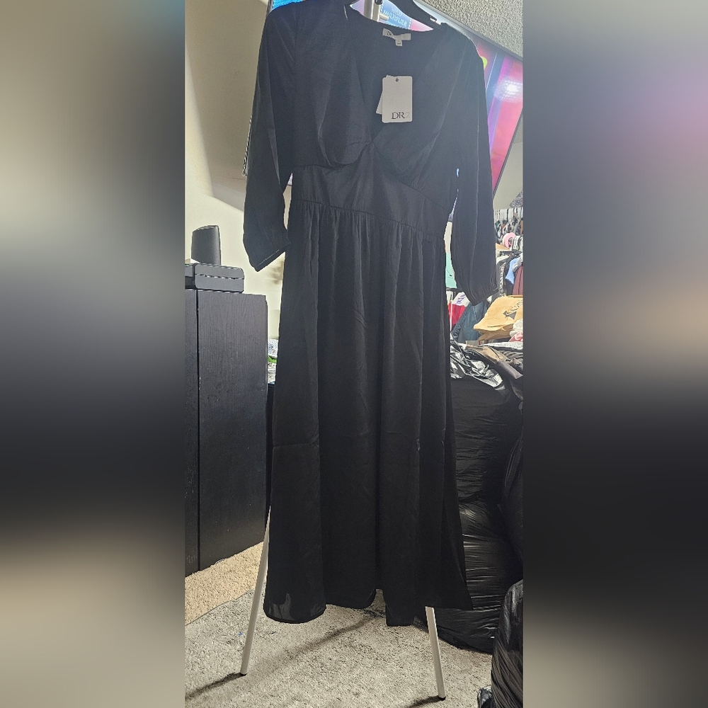 DR2 Women's Black Midi Satin Dress